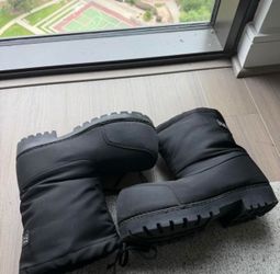 Balenciaga Alaska Boots