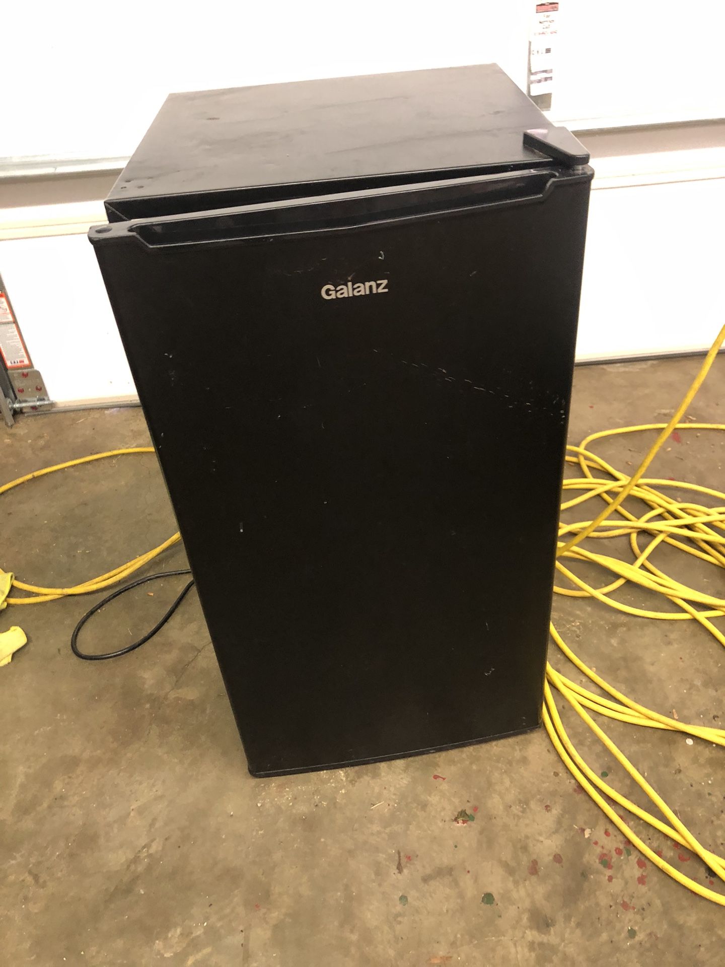 Galanz Mini Fridge