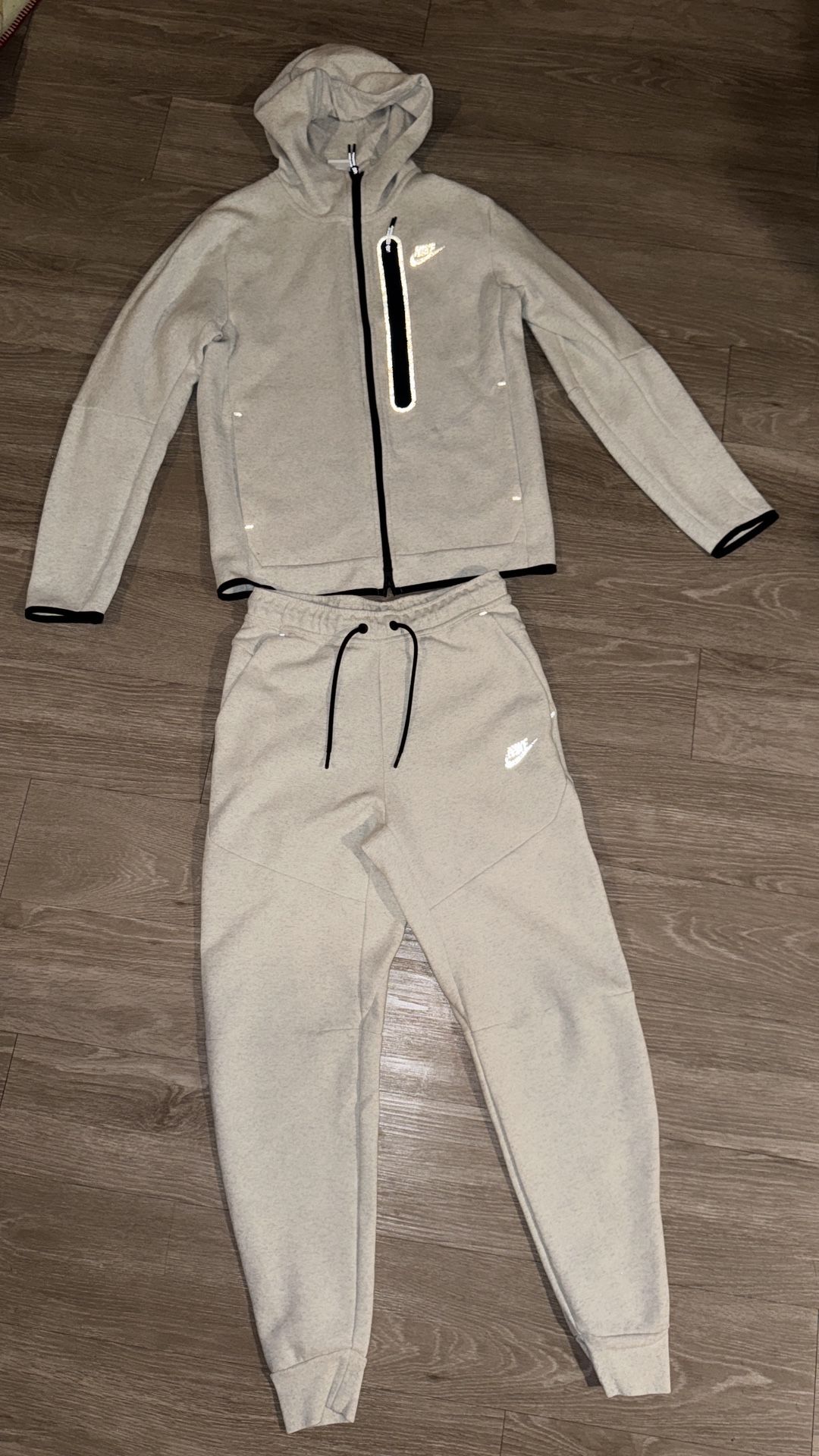 Nike Tech Fleece new Size Small Men’s $90