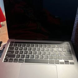 Macbook Pro 13 in 2022