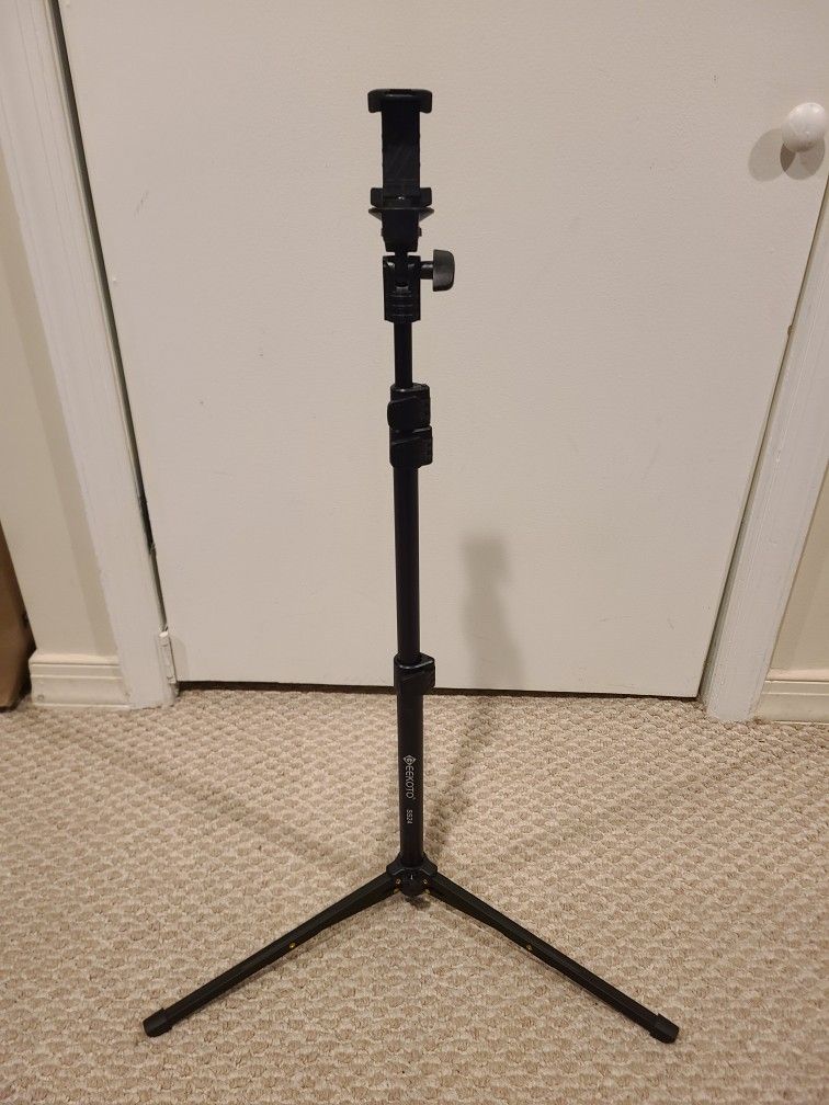 Geekoto Aluminum Adjustable Tripod