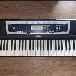 Yamaha YPT-210 MIDI Keyboard
