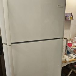 Frigidaire Refrigerator