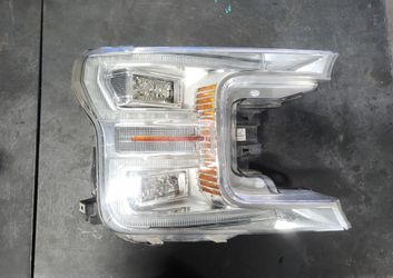 Ford F150 F-150 Headlight Right Passenger Side 2018 2019 2020 Part $350
