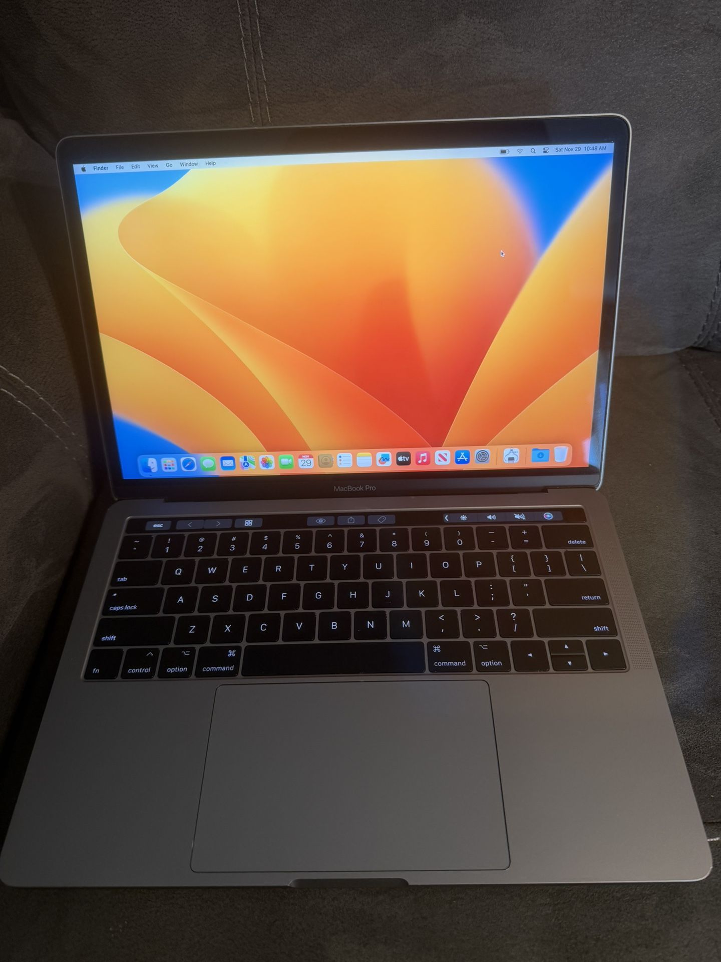 MacBook Pro 13 inch 2017 Touch Bar Fast!! 3.1 GHz 8 GB 512 GB SSD
