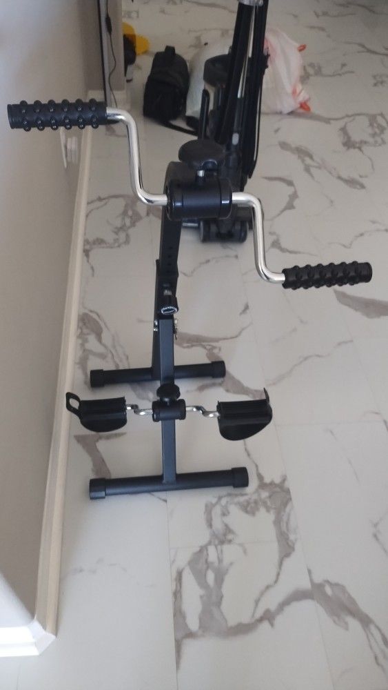 Dual Pedal Exercise For Arm and Legs