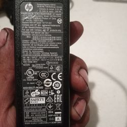 Hp Laptop Charger Adapter 19.5v. 2.3 Amp