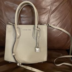  Michael Kors Mercer Bag