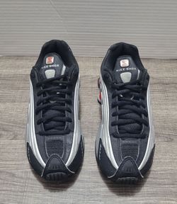 Nike Shox sneakers size 3.5Y