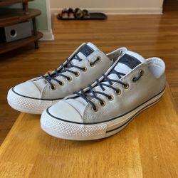 LIKE NEW LEATHER CONVERSE SIZE 11 men 