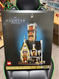 LEGO Icons Haunted House 10273