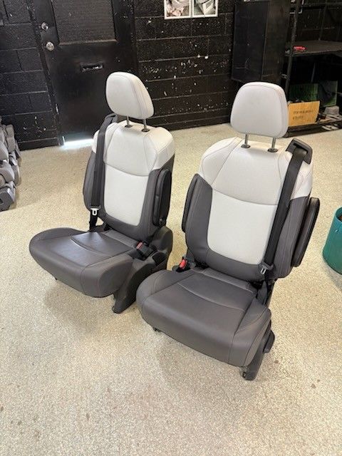 BRAND NEW LEATHER BUCKET SEATS WITH SEATBELTS
