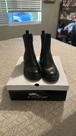 $40 Size 9 Women’s boots