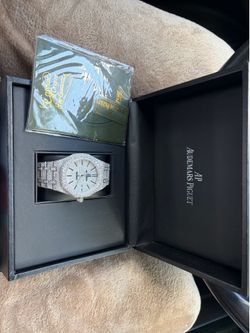 New lab diamond watch