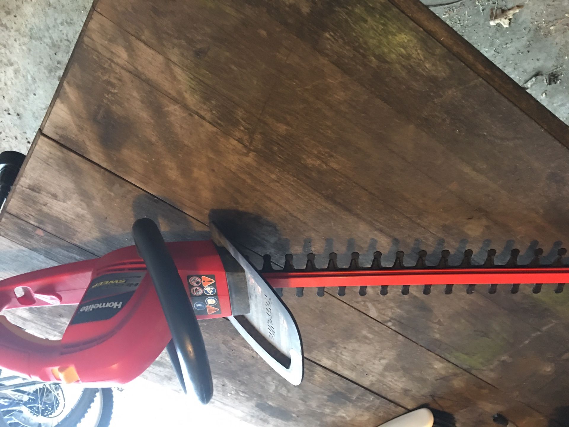 Homelite electric hedge trimmer