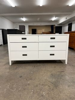 White Crate & Barrel 6 Drawer Dresser