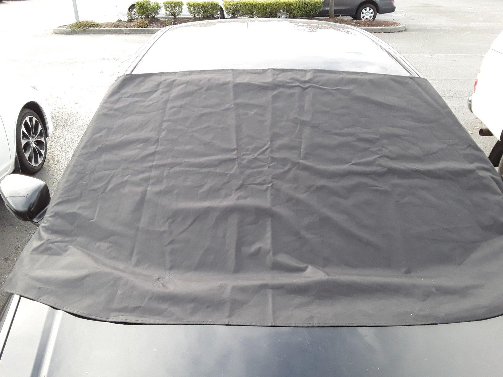 Windshield Cover - Prevents overnight icing/fogging