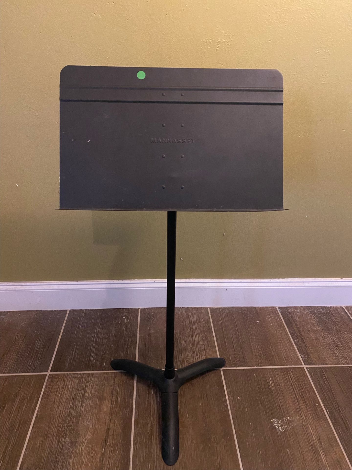 4 Manhasset Music Stands for Sale in Pompano Beach, FL OfferUp