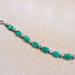 Green Quartz Bracelet With a Toggle Clasp 