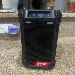 Milwaukee Radio M12  + Charger , Bluetooth Open box New $$110 Battery Not Included 
