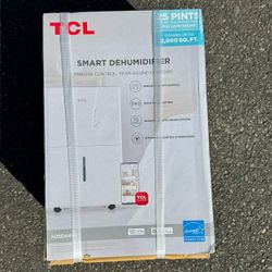 TCL 35 Pint SMART DEHUMIDIFIER Brand New