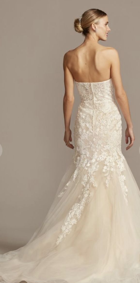 David’s Bridal Collection floral beaded lace and tulle mermaid wedding dress