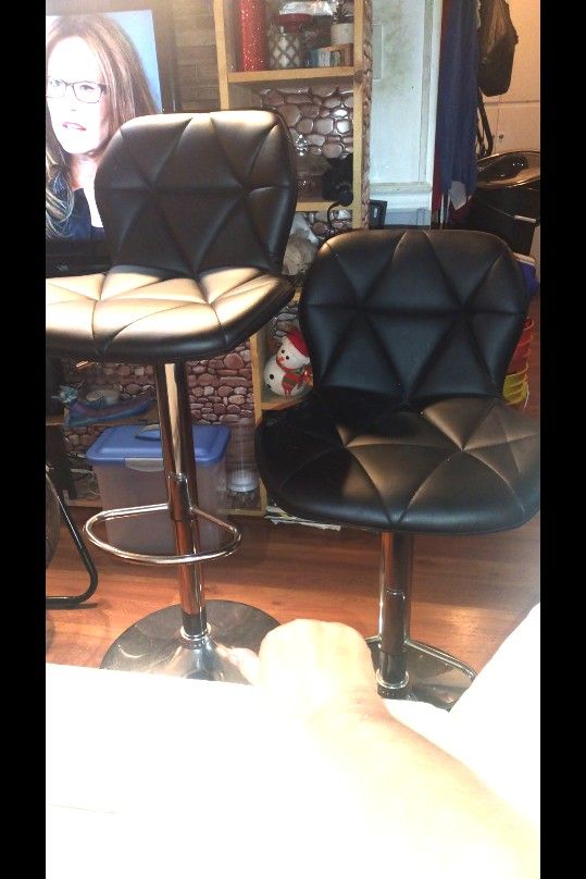 Swivel Bar Stools