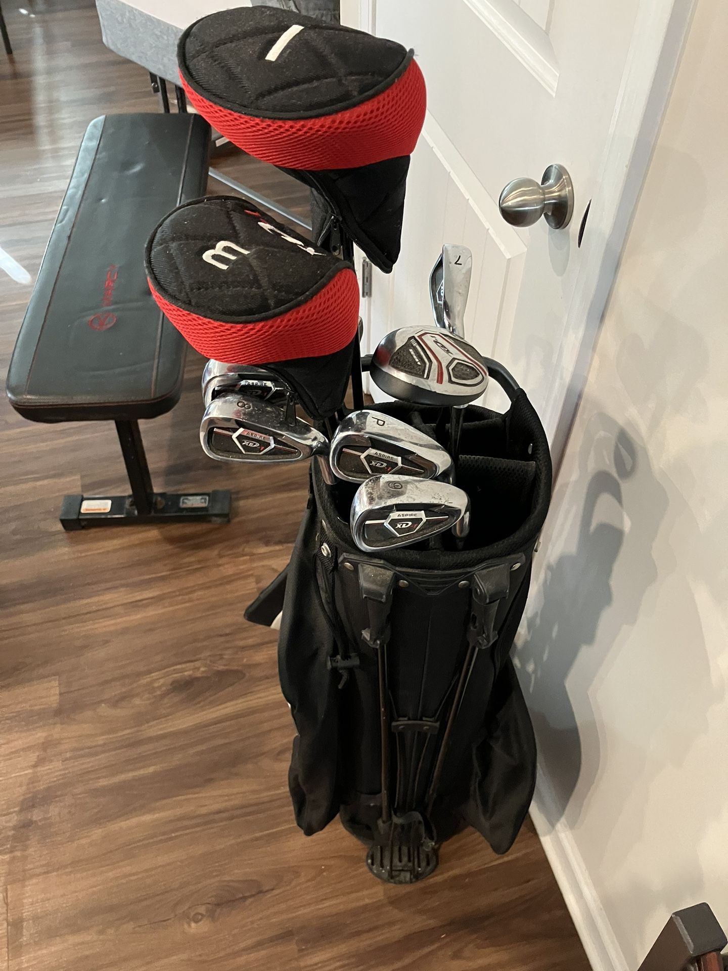 9 Piece Gold Club Set
