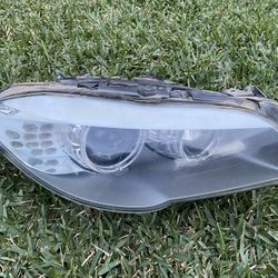 2011 2012 2013 BMW 528I 535I RIGHT PASSENGER HID XENON HEADLIGHT 