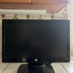 HP 2011x 20” Monitor – Works Great