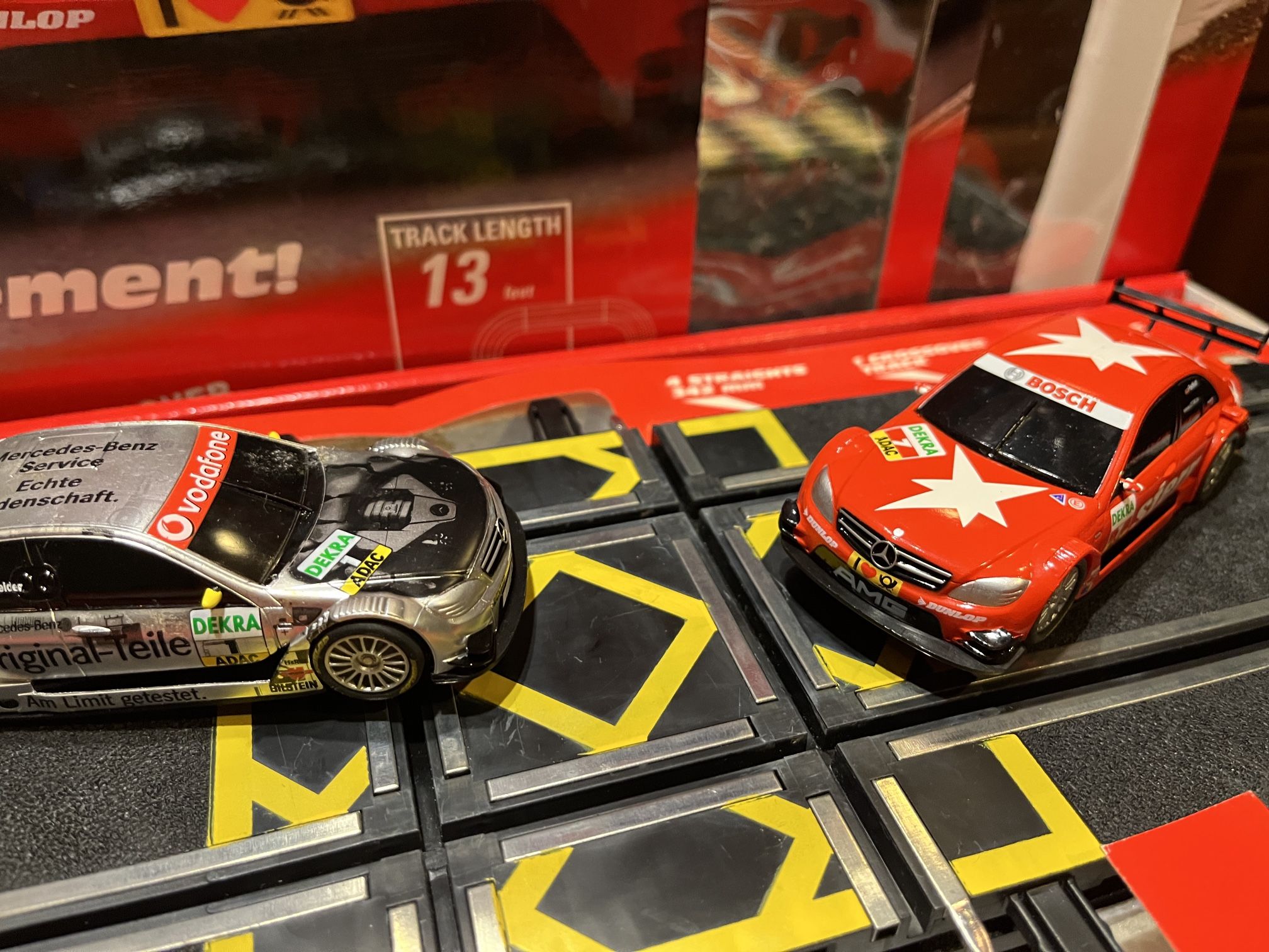 Fun times on the floor with this GT Touring Car Championship Racing Set