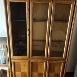 China Cabinet With Light
