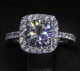 New 18 k white gold engagement ring wedding ring set