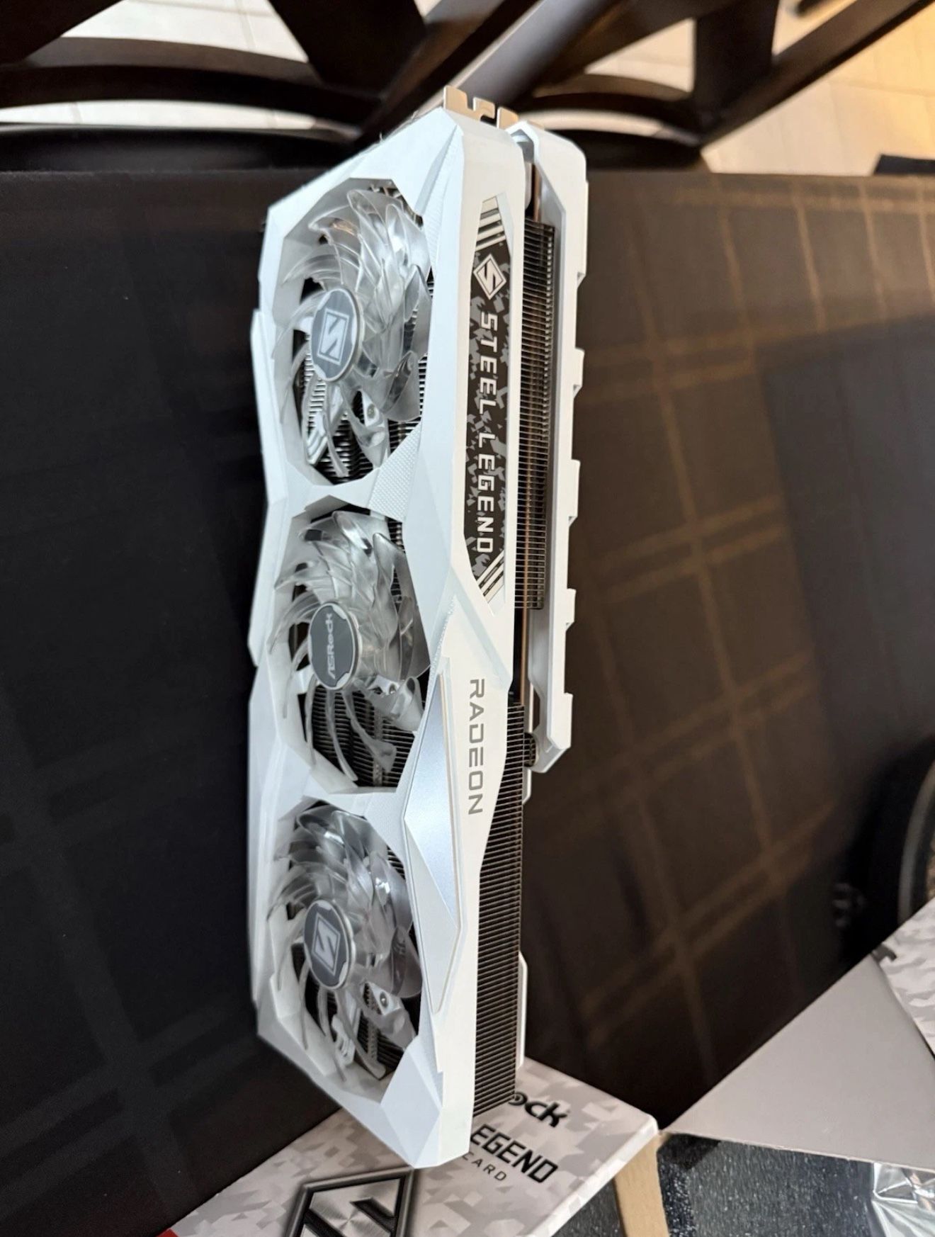 ASRock AMD Radeon RX 7800 XT Steel Legend OC 16GB GDDR6