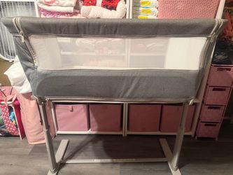 Baby Bedside bassinet