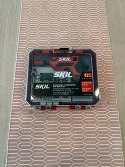 SKIL 4v Screwdriver