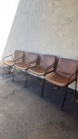 Dining chair