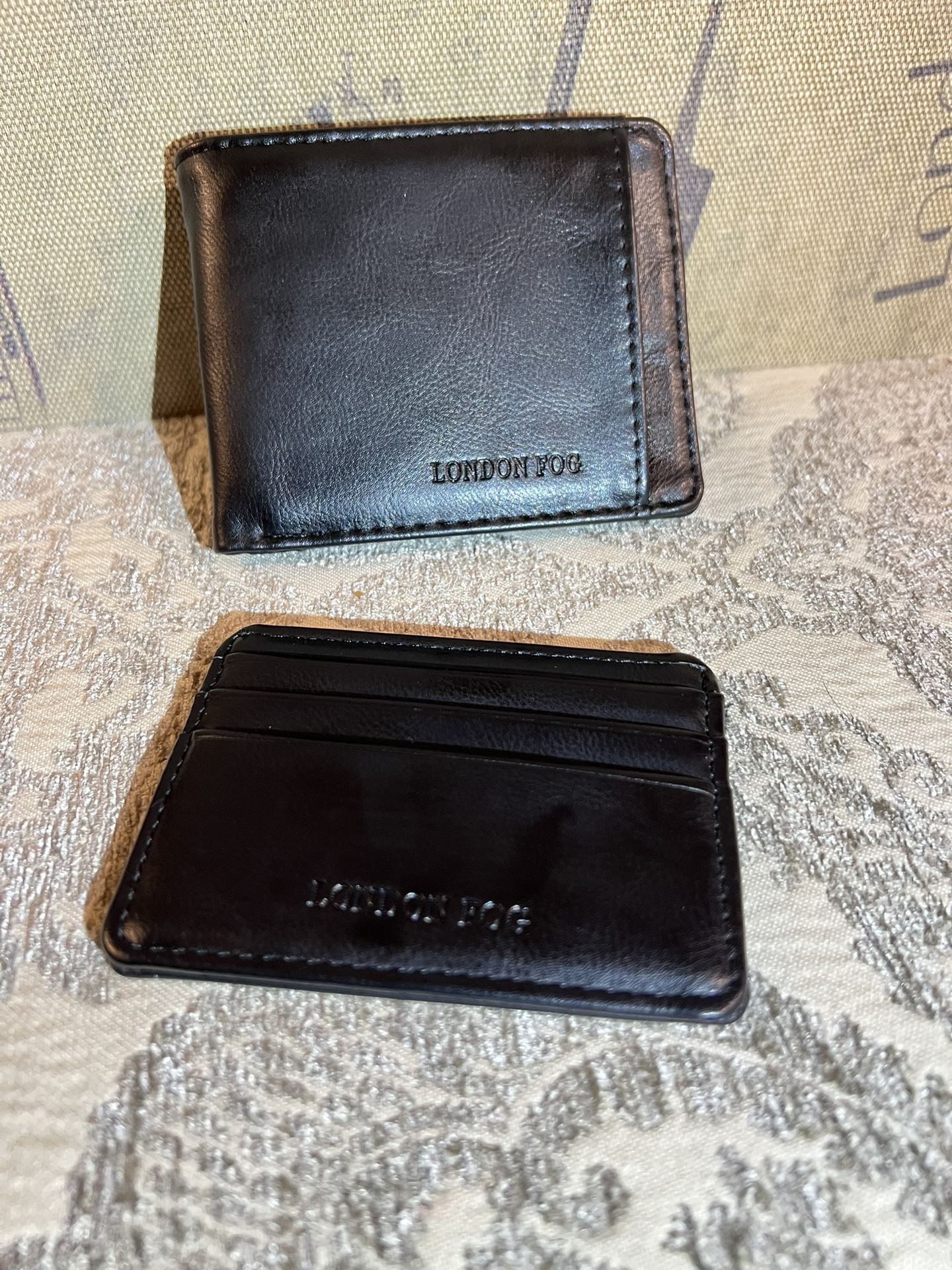 Wallet LONDON FOG Genuine Leather Black Leather Black Bi Fold Wallet