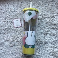Miffy Starbucks