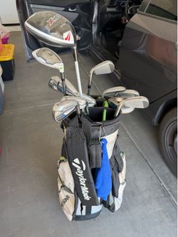 Golf Club Set with Bag – Great Condition