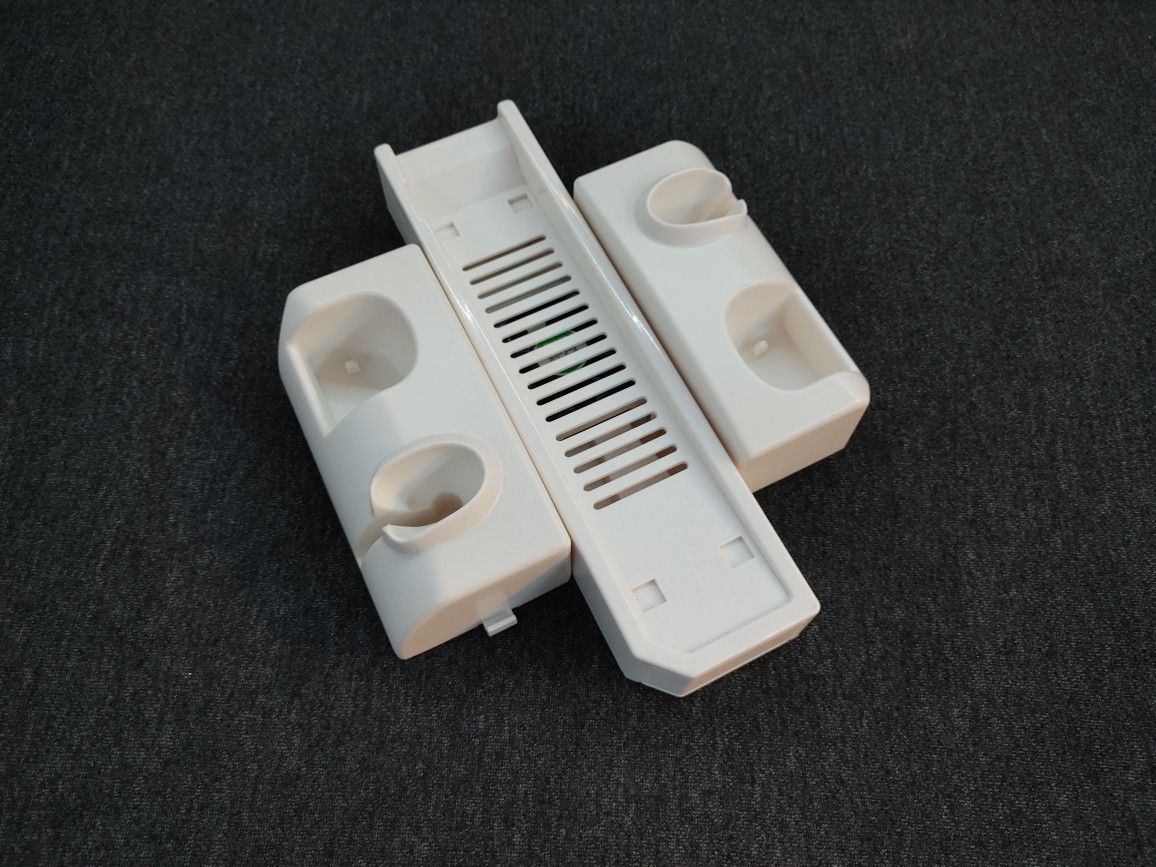 Wii Cooling Stand w/ Detachable Controller Stands