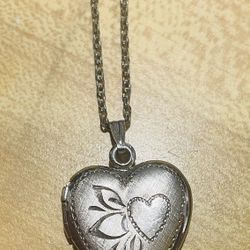 Sterling Silver Locket Pendant Elegant Floral Love Heart Shape Hinge Opening