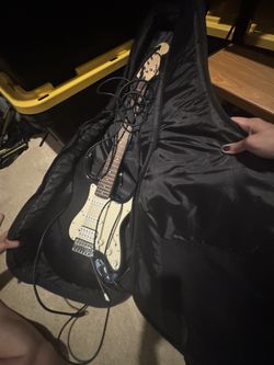 Electric Guitar With Amp Cord And Case