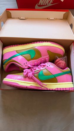 Nike dunk low pink