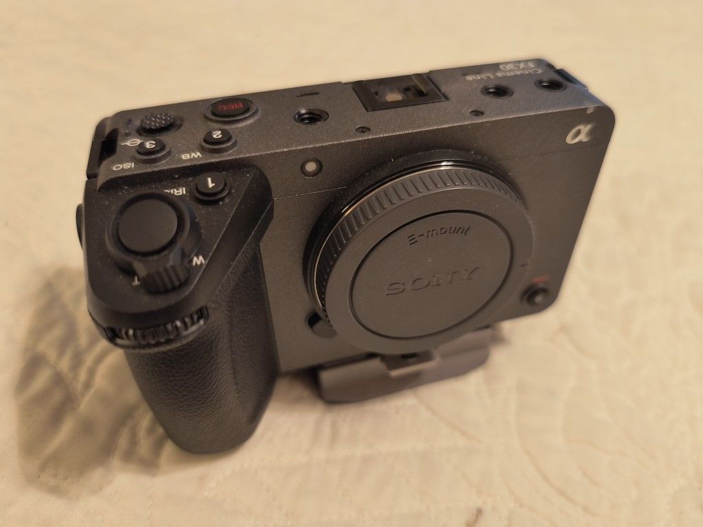 Sony FX-30