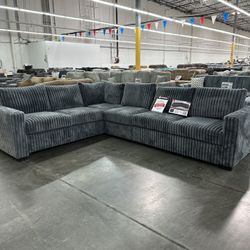 4-Piece Sectional Set One-Arm Loveseat x 2 + Corner Wedge + Armless Chair  Color: Dark Gray.  Sofa Seccional De 4 Piezas Color Gris