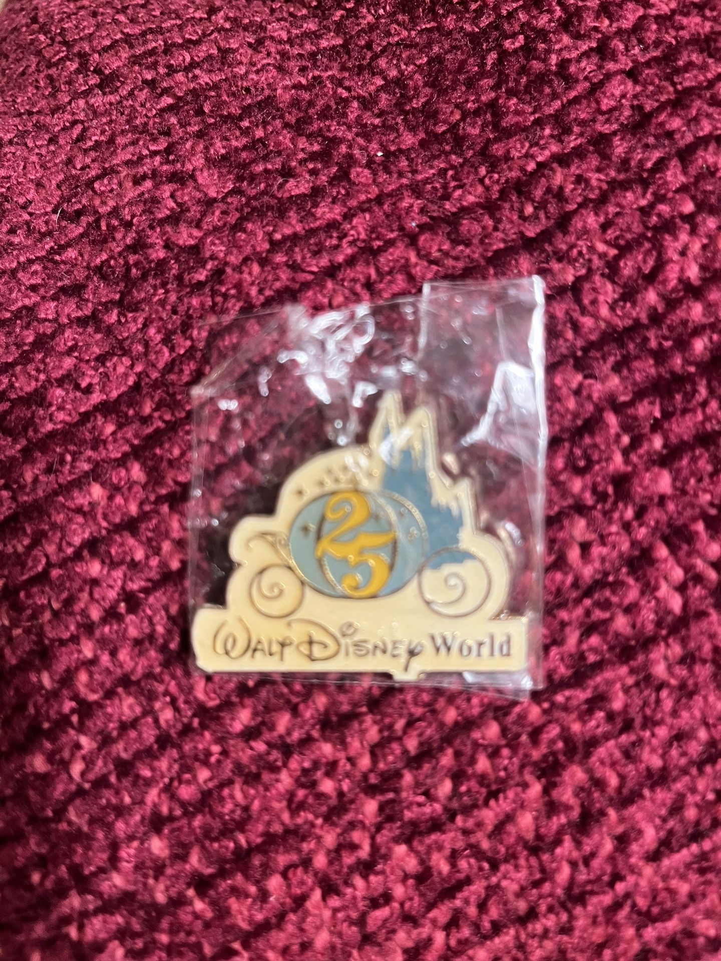 Walt Disney World 25th Anniversary Pin-Cinderellas Carriage And Castle -New!