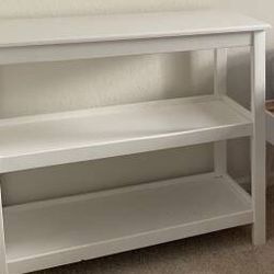 White Shelves 