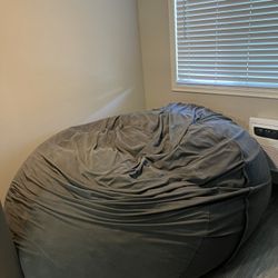 Very Comfortable Oversized bean bag 