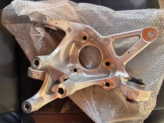 Chevrolet Equinox/Gmc terrain/ Buick envision rear knuckle